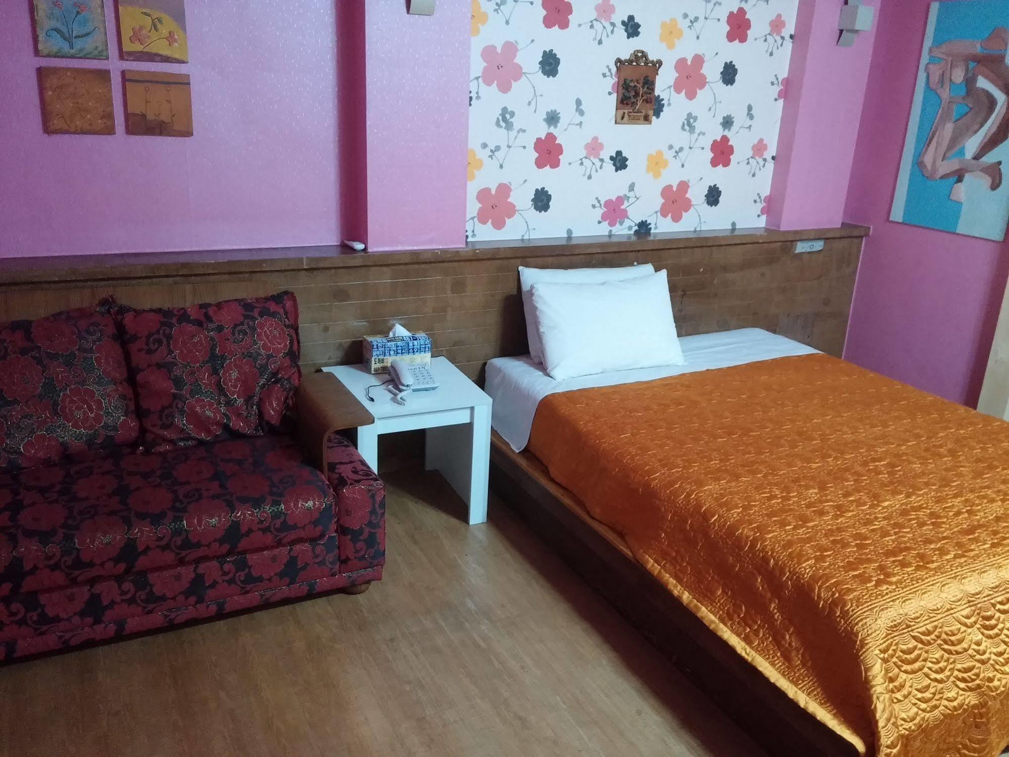 Cyber Motel Gunsan Ngoại thất bức ảnh